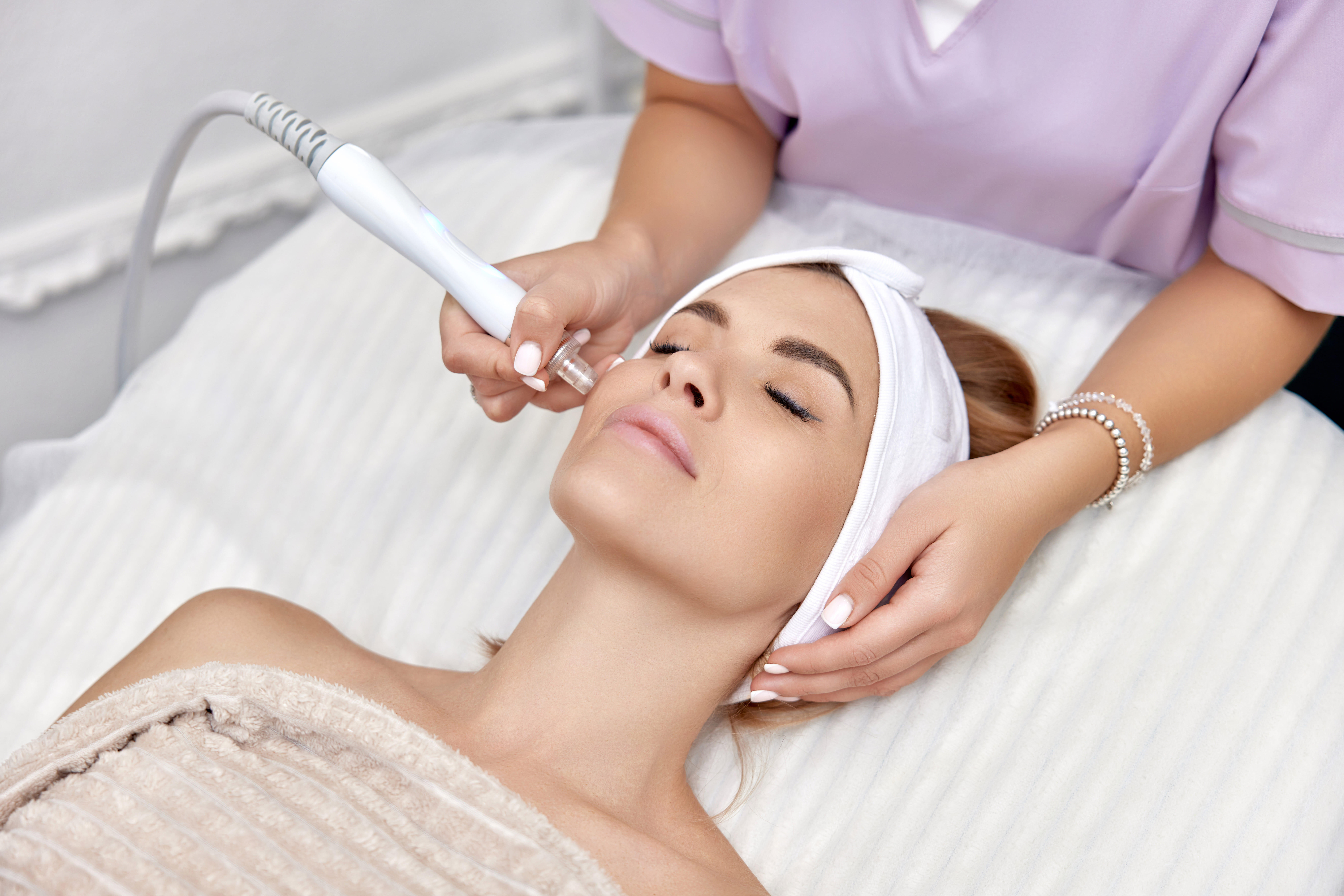 dermaplaning facial treatment